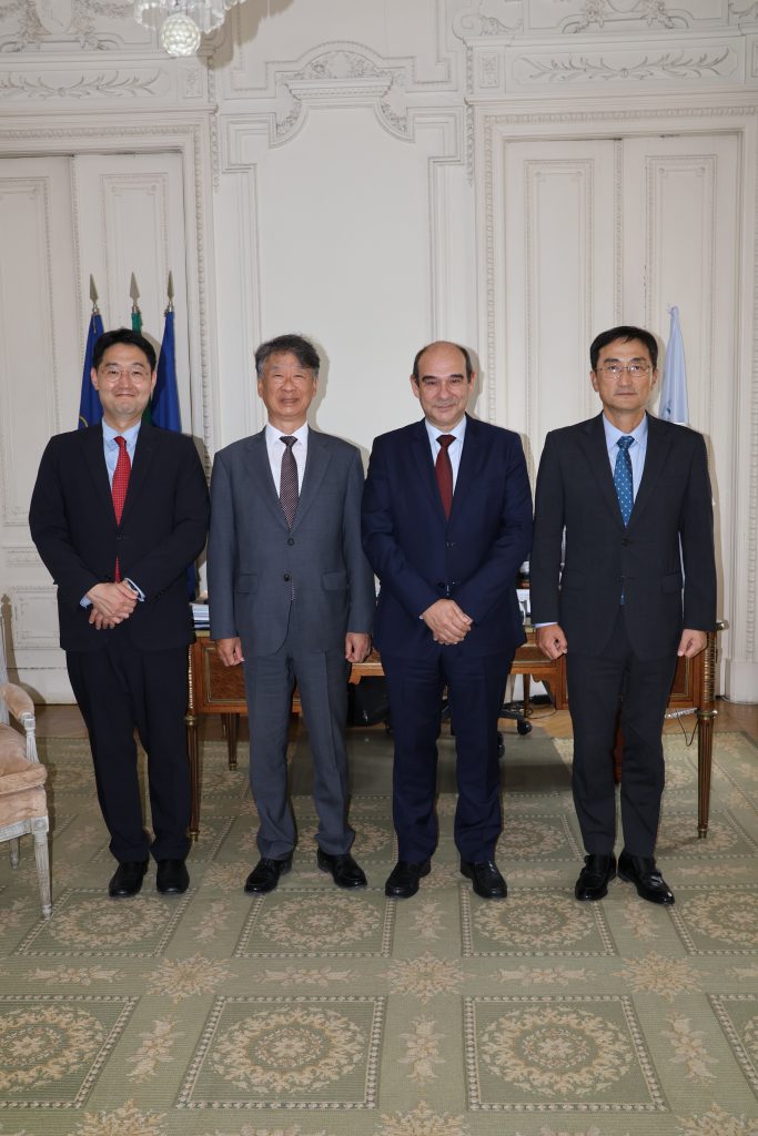 Delegação do Supremo Tribunal de Justiça da República da Coreia